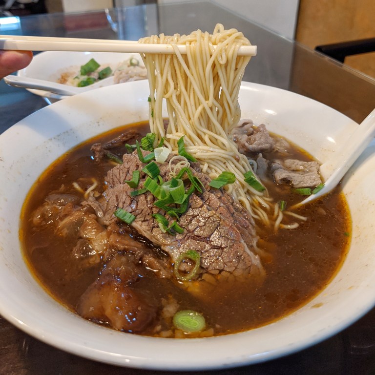 Shi-Ji Authentic Beef Noodle Soup